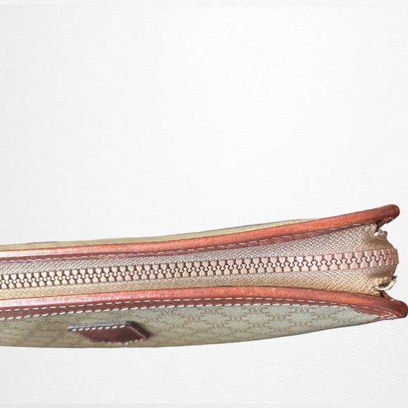 CELINE TRIOMPHE VINTAGE POUCH - Picture 8 of 13